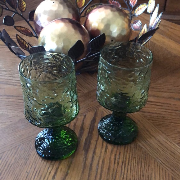 Vintage LEXOX Green Glass Footed Goblets